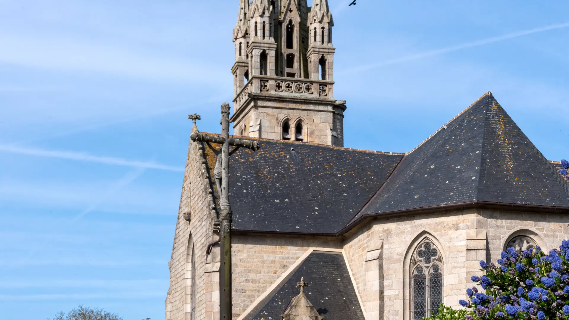 Eglise Saint Bergat 1