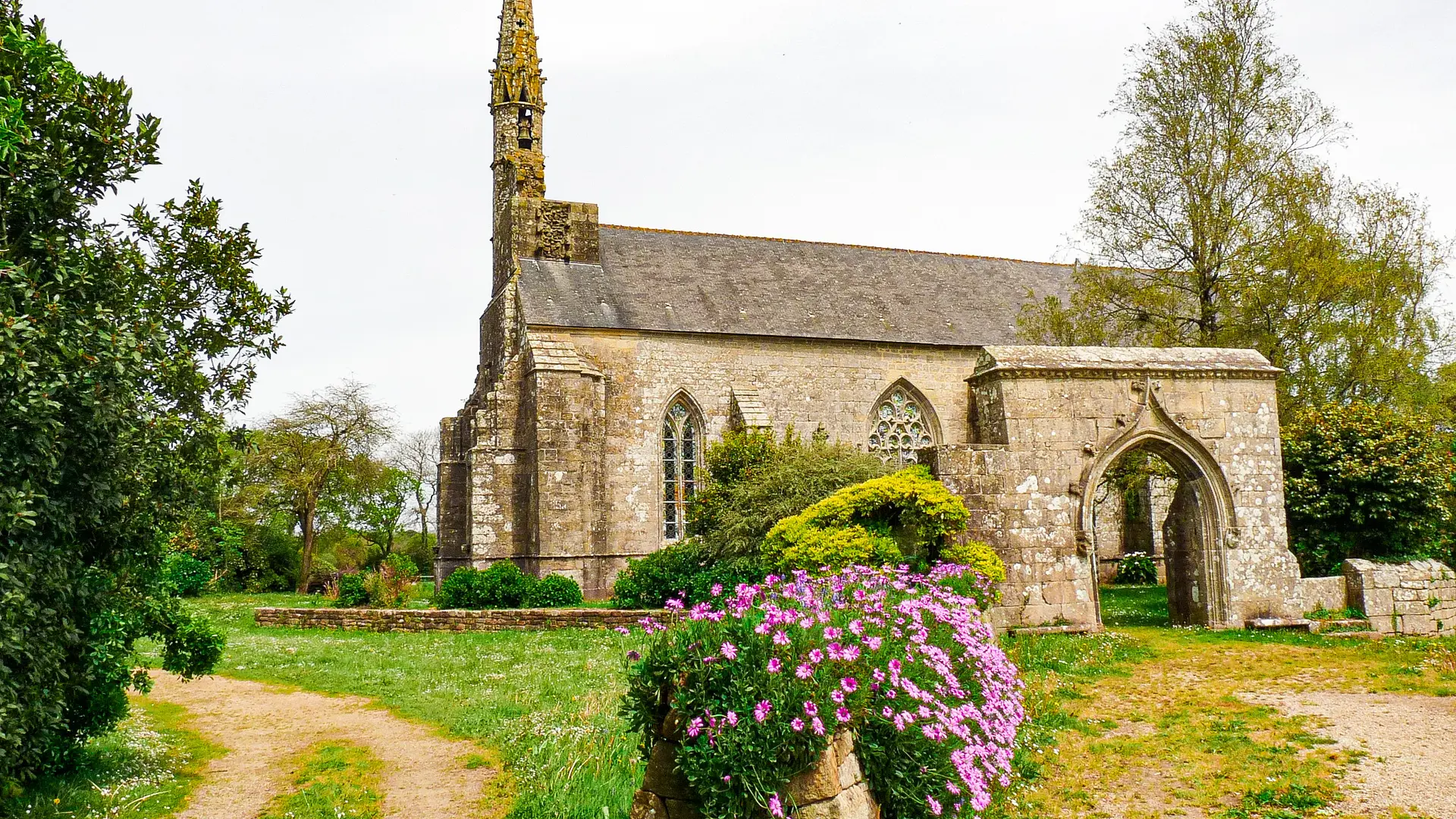 Chapelle Saint-Germain à Plogastel Saint Germain en Pays Bigouden