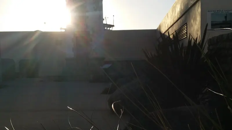 Enclos des phares 3 en 800