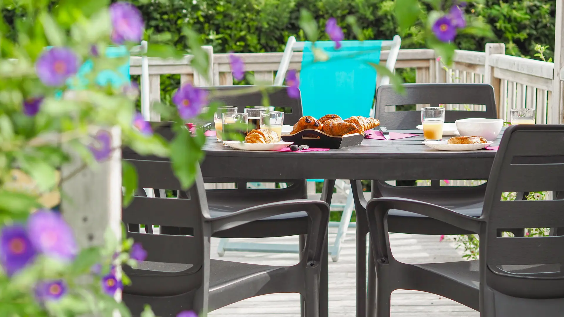 Profitons de la terrasse