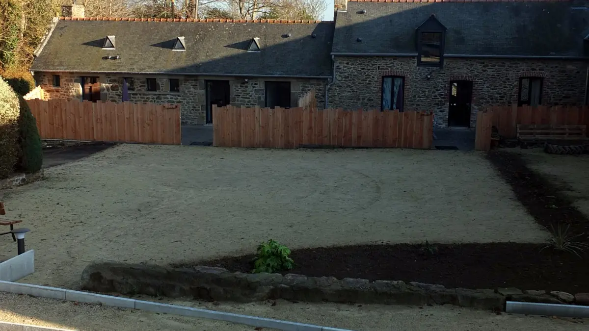 Location- Les Hirondelles - Le Val es Bouilli - St Jouan des Guérets