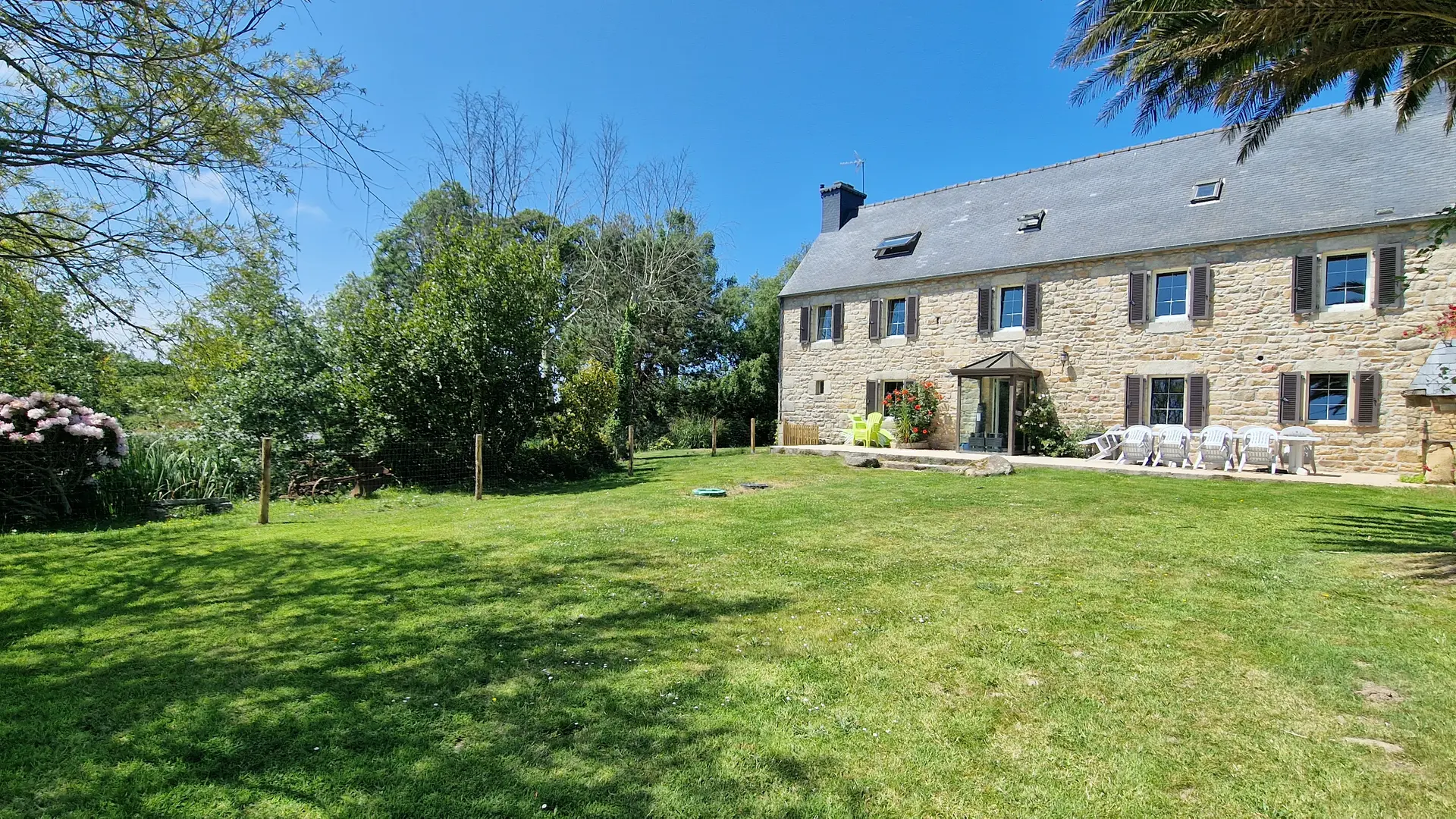 Extérieur gîte Vue sur l'Etang 3