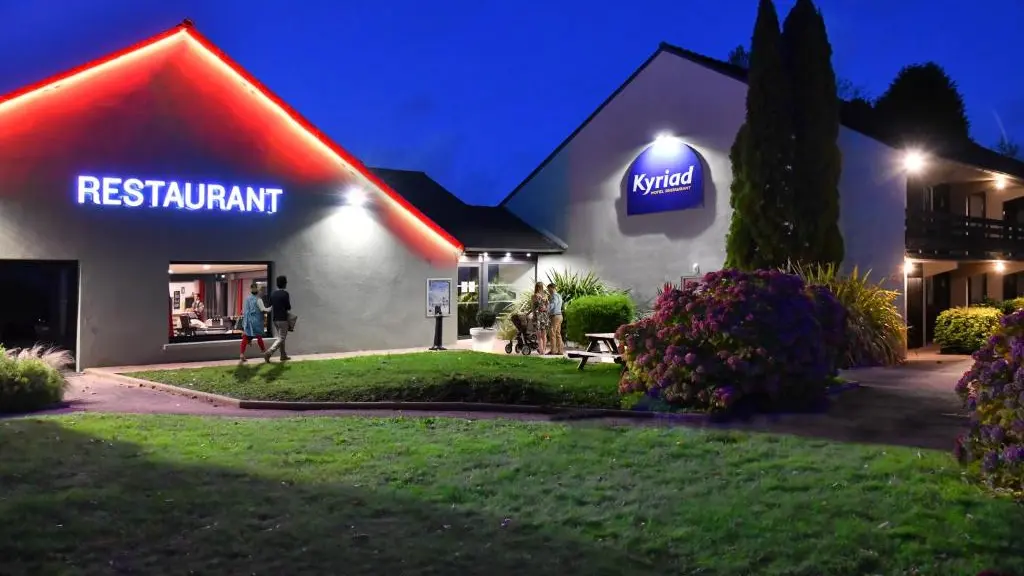 Extérieur restaurant Kyriad Lannion