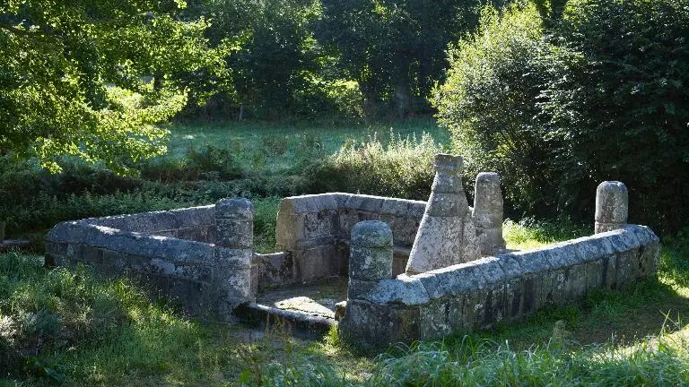 Fontaine St Jean-Plouaret3 © B. Bègne-Région Bretagne