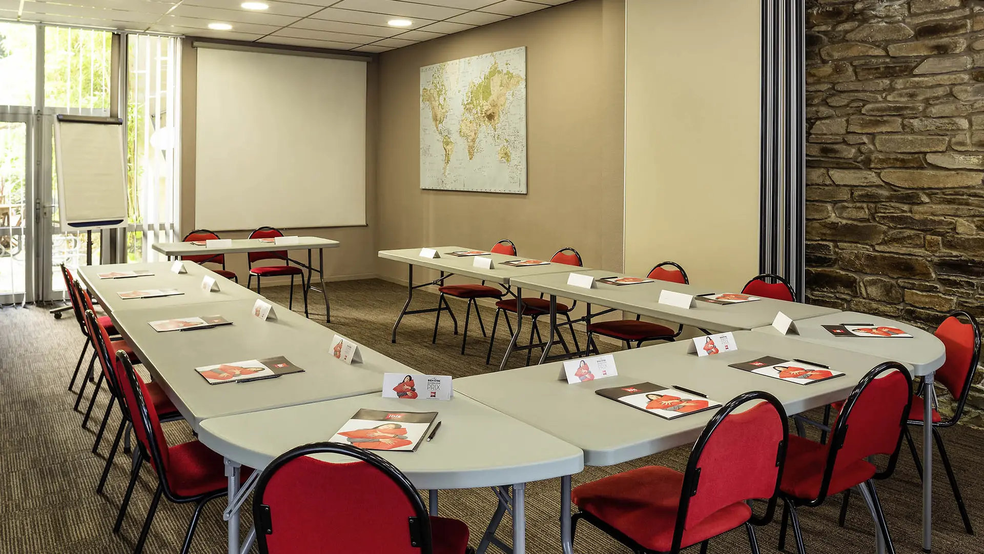 ibis Lannion Côte de Granit Rose