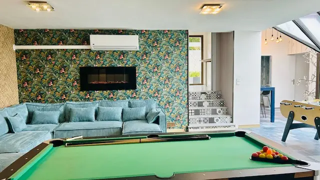 salle de jeux et détente