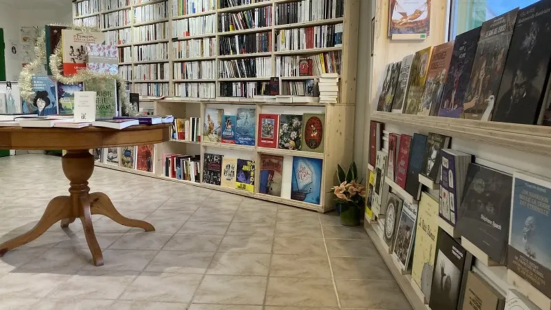Café-Librairie - De l'encre à l'écran - Guilvinec - Pays Bigouden - Bigoudenjoy