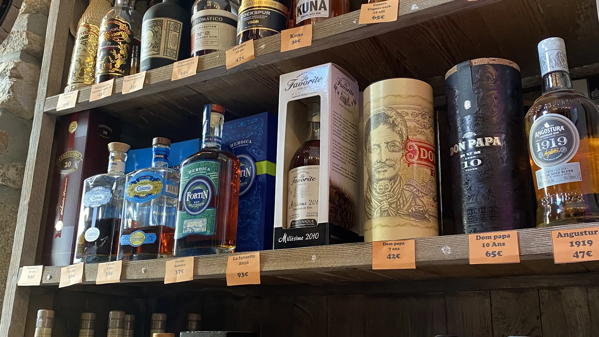 Ty Lu Cru, Caviste et fromages : les spiritueux