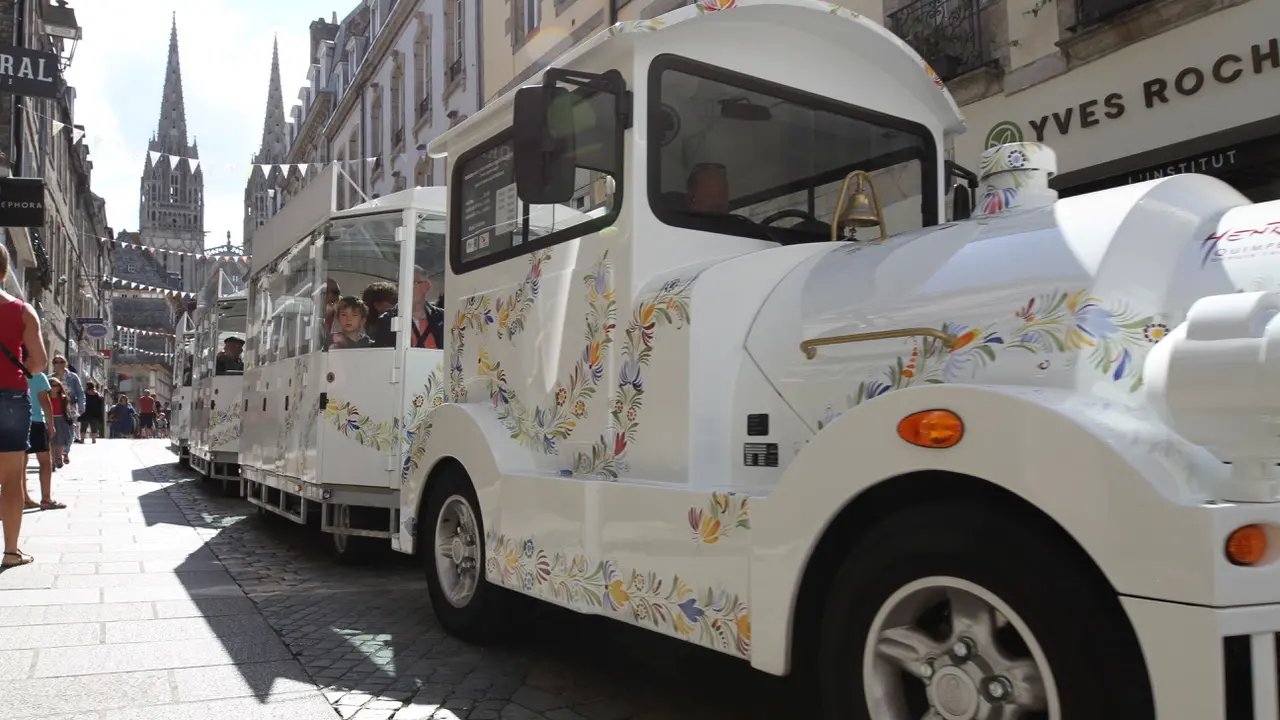 Petit train touristique à Quimper