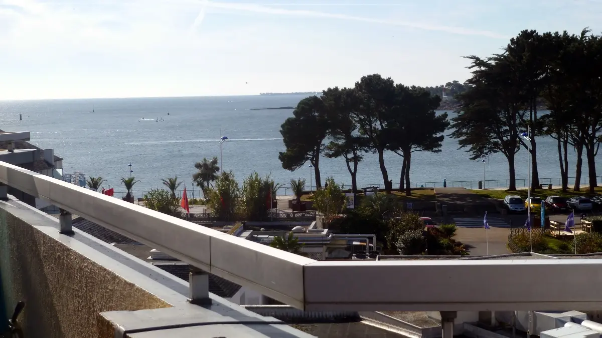 J-Rabier-Balcon