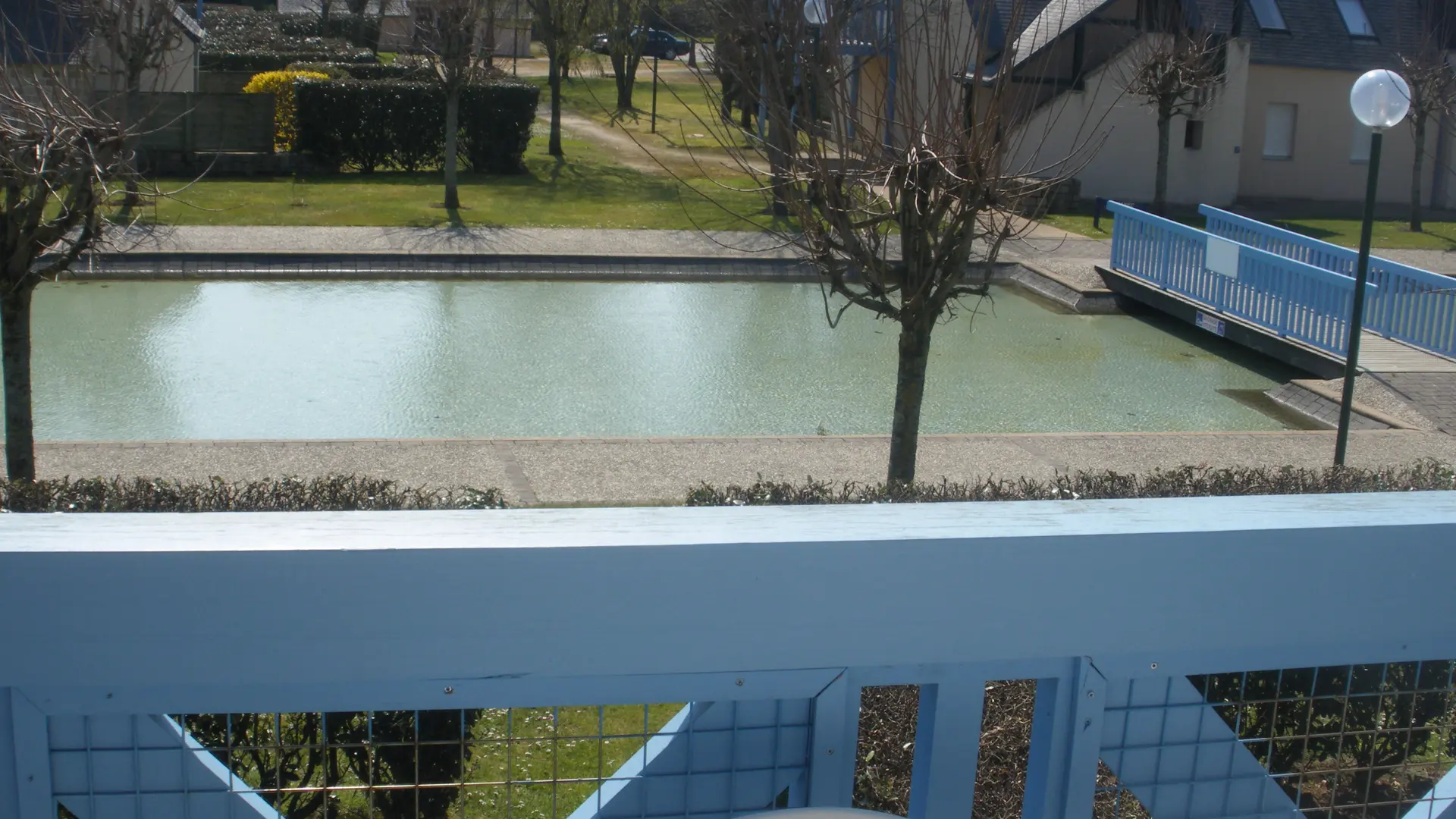 Vue sur le bassin d'agrément