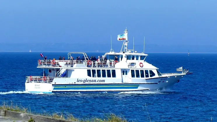 LOI---8-vedettes-odet-rivage-navire-rapide-iles-glenan