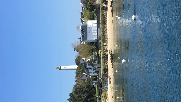 LOI---13-vedettes-odet-riviere-benodet-phare