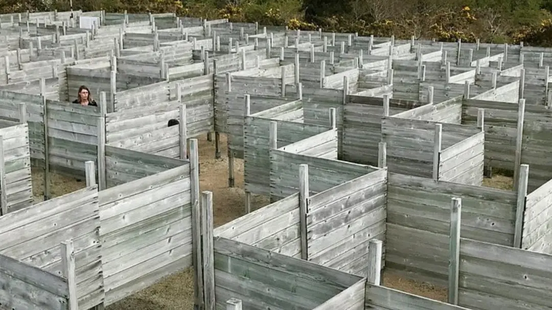 LOST - Labyrinthe & Guinguette_20251210_190842_0000