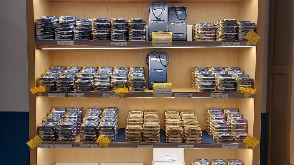 La maison de la sardine à Douarnenez conserverie boutique-5