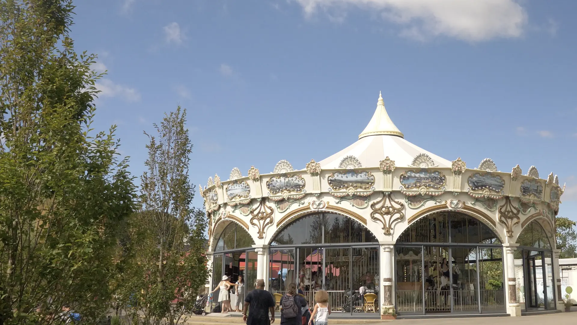 Le carrousel