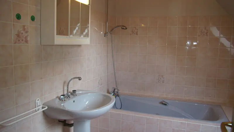 Location - RIOU Jean - Lesconil - Pays Bigouden - Bigoudenjoy 7