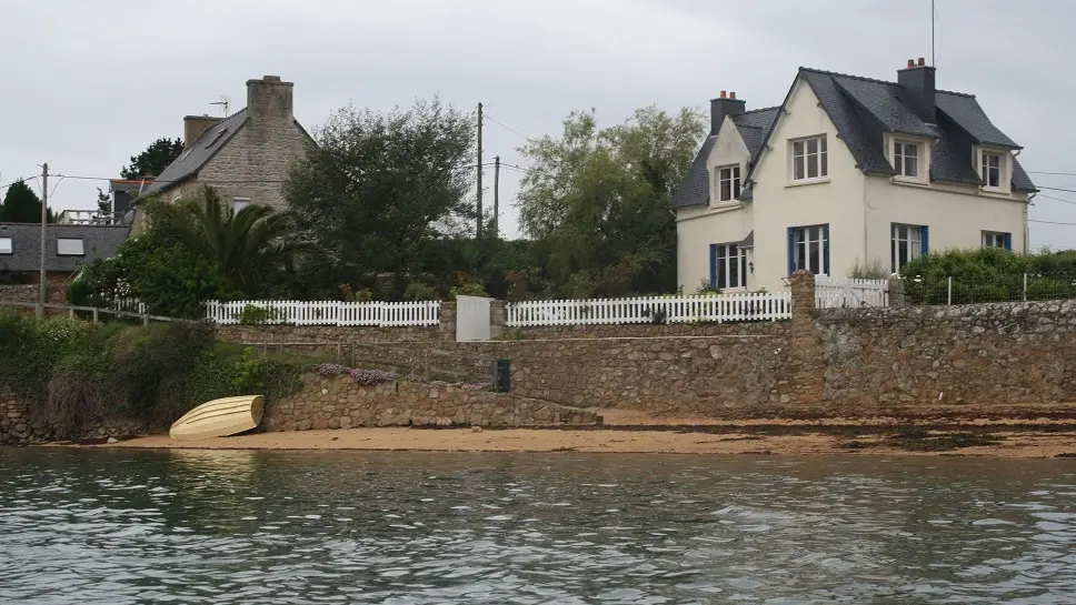 MAISON LES PIEDS DANS L'EAU plein sud