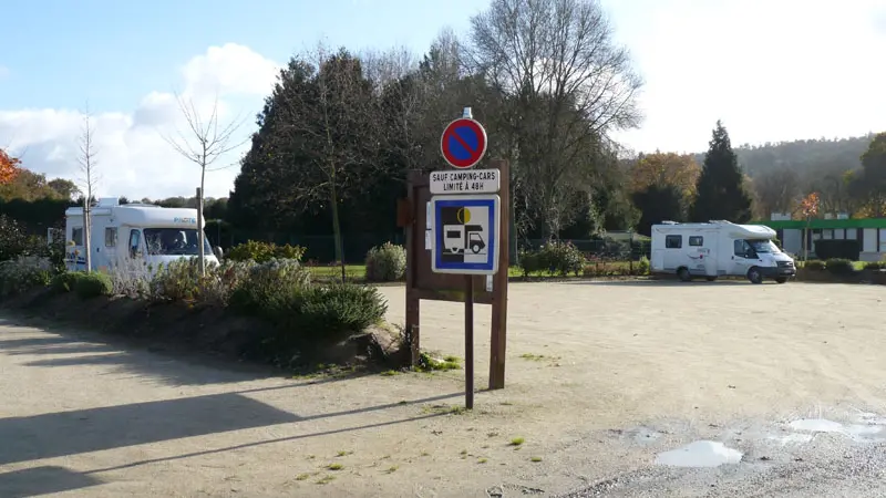 Malestroit aire de camping-car la daufresne