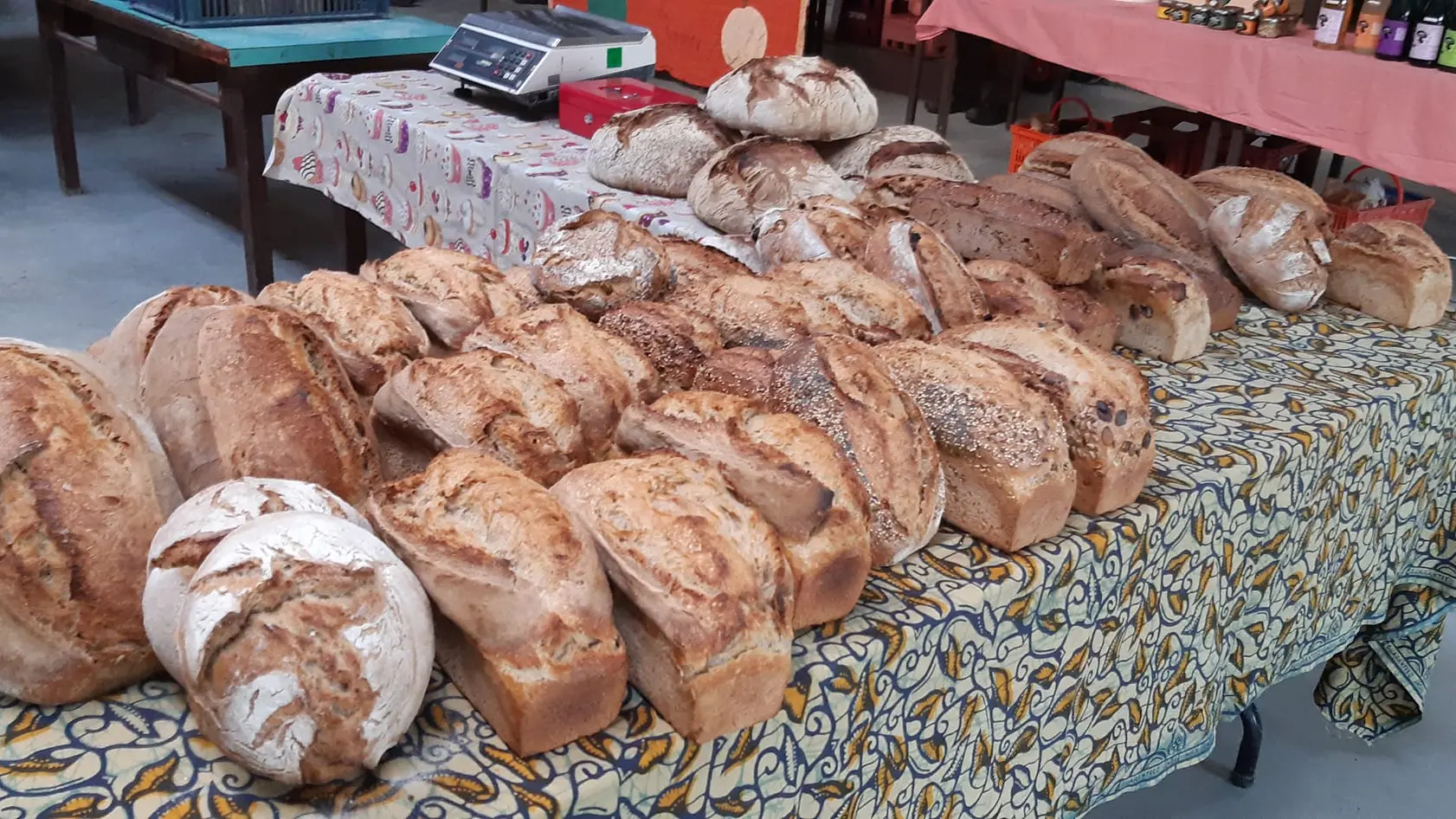 Marché paysan à la ferme du wern - pain