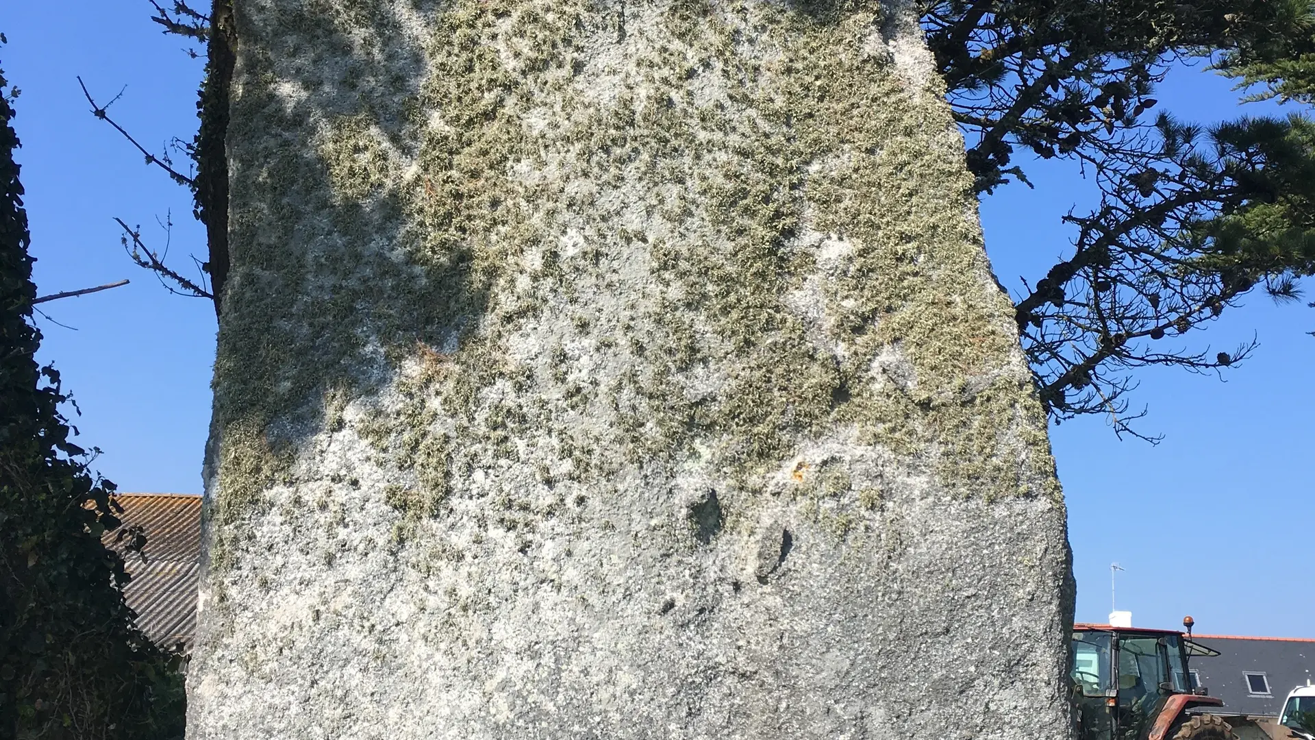Menhir de Reun Treffiagat pays Bigouden Sud