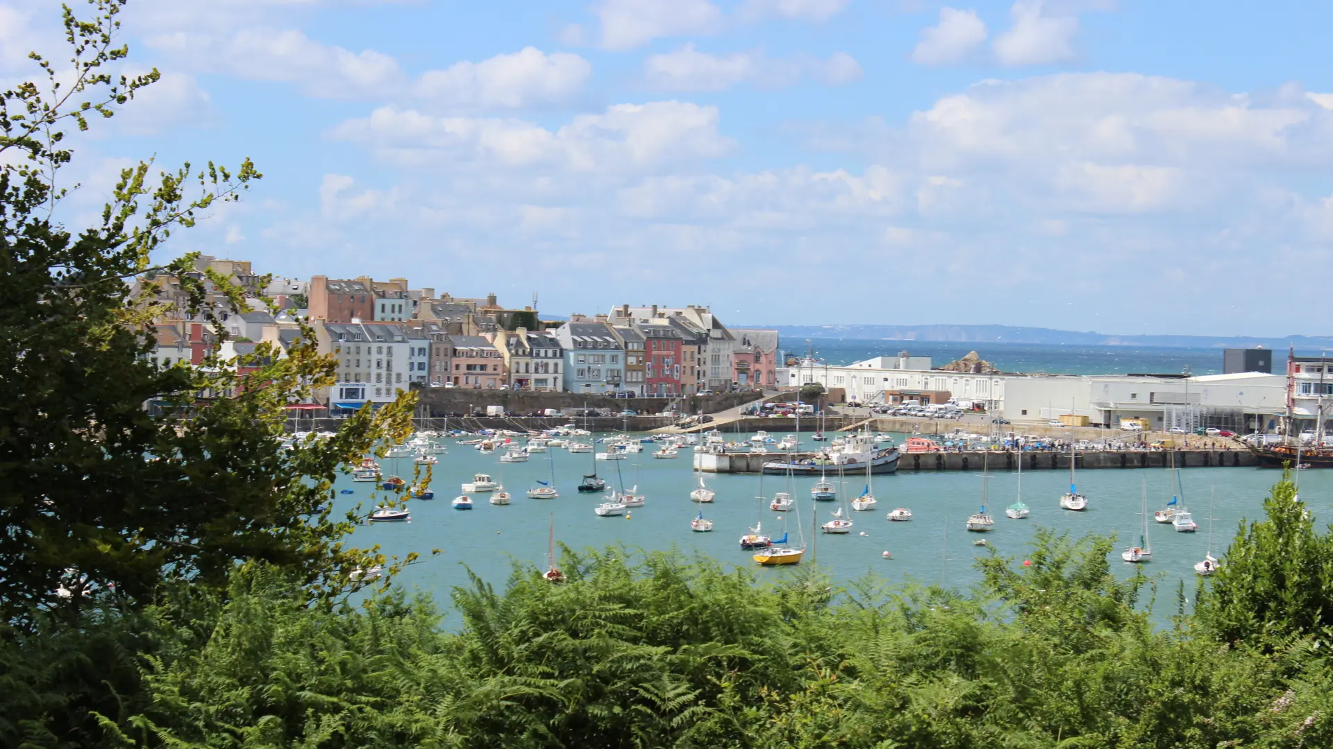 Plomarch vue sur le port du Rosmeur