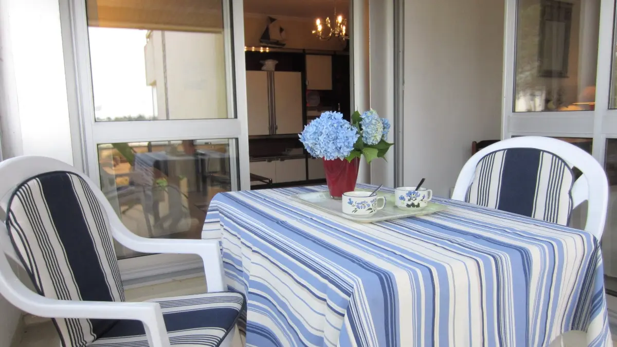P De Morcourt Terrasse