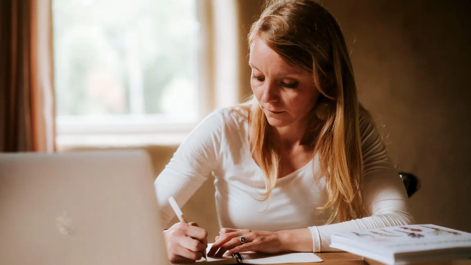 Pauline Bonte - Yoga & Naturopathie - Pays Bigouden - Bigoudenjoy