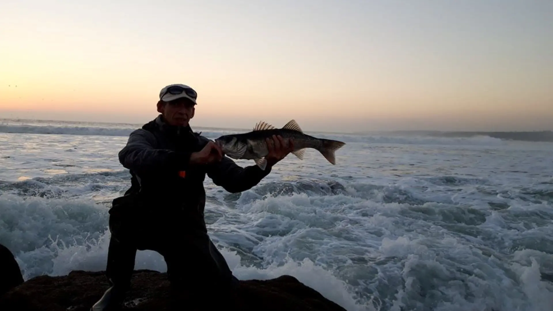 Pêche Rando Bar, pêche depuis le littoral
