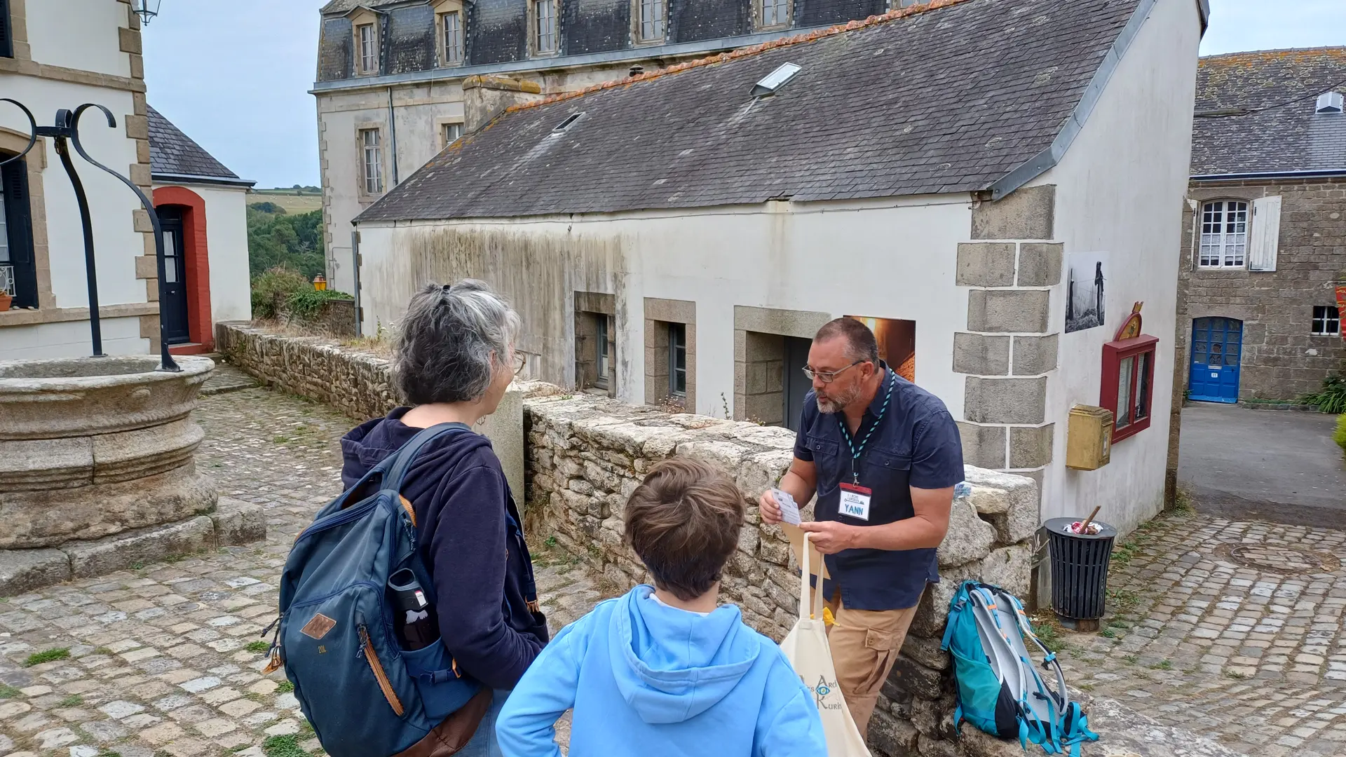 Jeu de piste et chasse aux [K]uriosités à Pont-Croix avec Les Archi Kurieux
