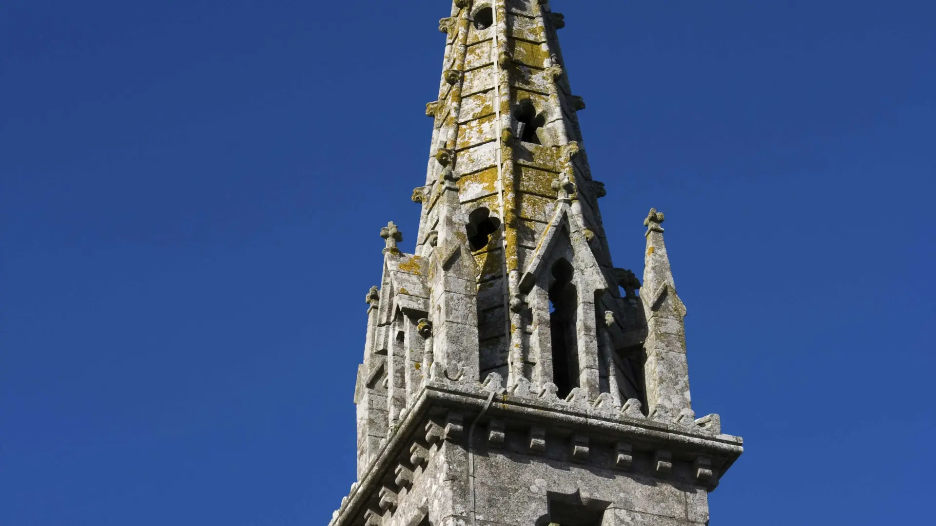 Plounévézel Eglise St Pierre 2 Web