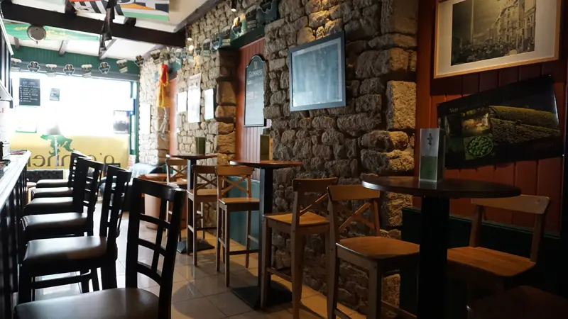 Pub-O'Connell's-Pont-l'Abbe-Pays-Bigouden-Bigoudenjoy