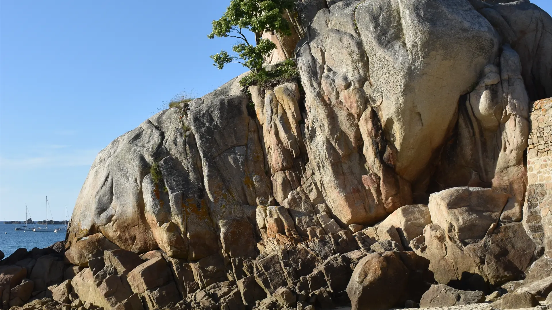 Rocher de la Sentinelle Port Blanc