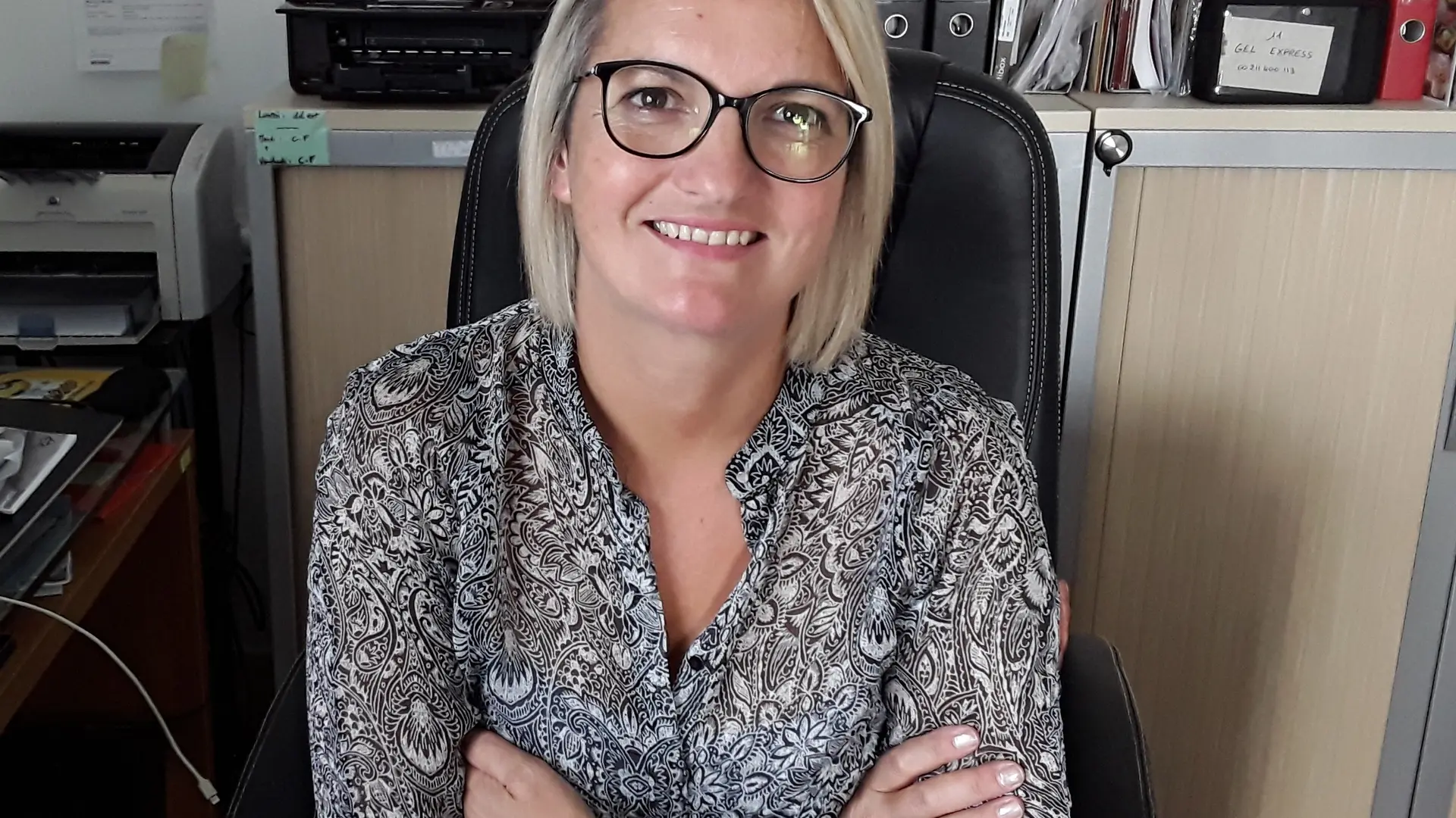 Sandrine au bureau