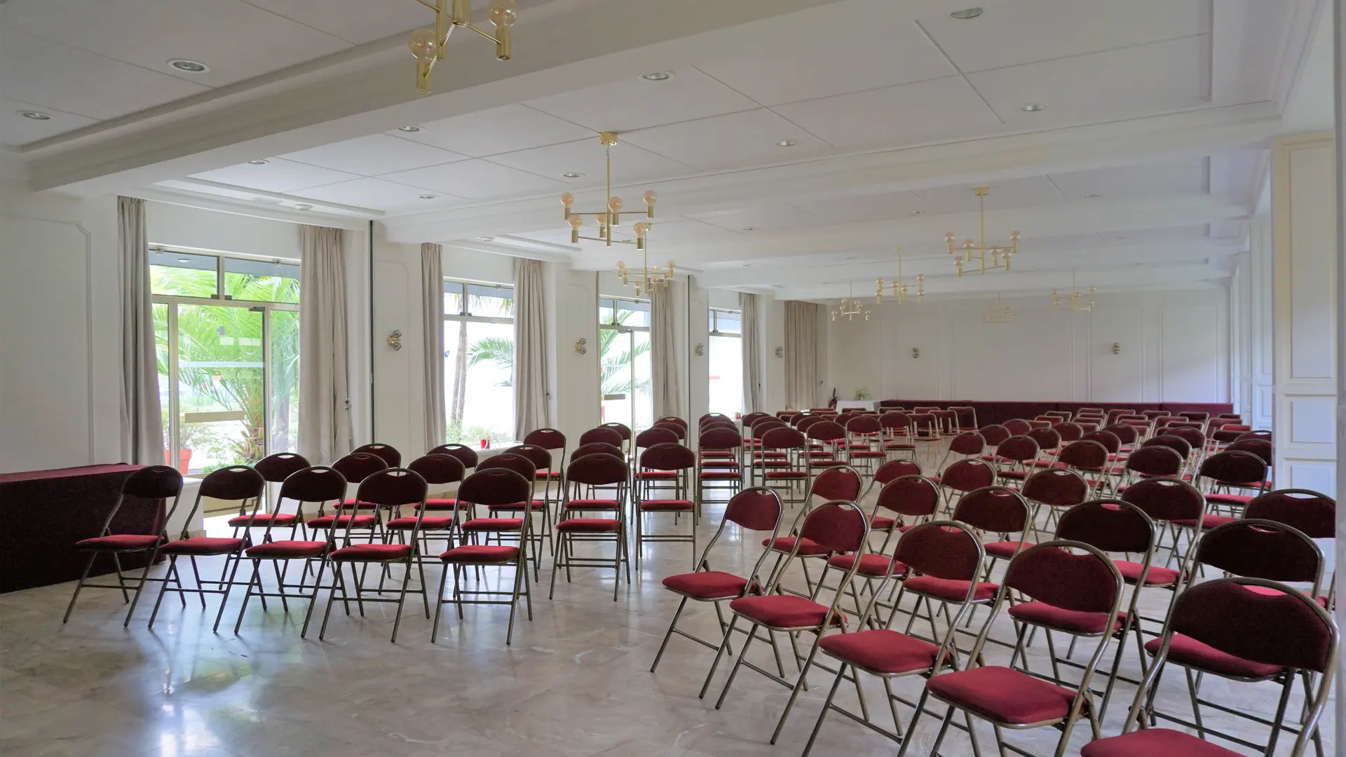 Salle Séminaire - Domaine du Limonay Saint Méloir des Ondes
