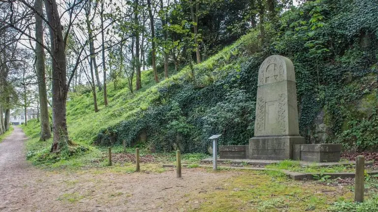 Stèle Anatole Le Braz