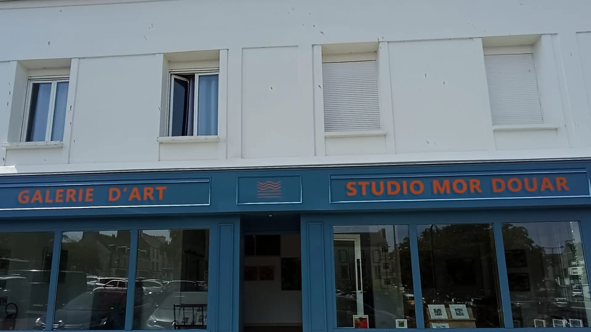Studio Mor Douar outside