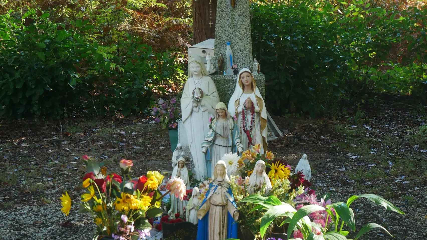 Tombe-à-la-fille-teillay-02