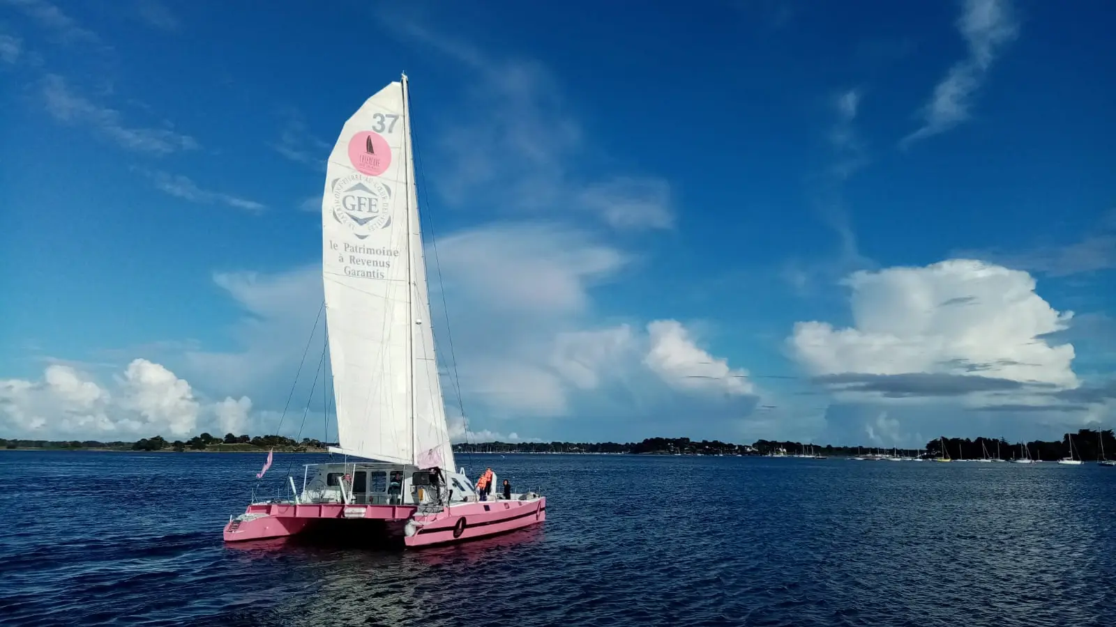 Caseneuve Maxi Catamaran
