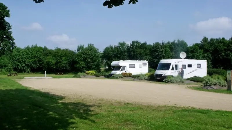 aire camping car Plounévez-Moëdec