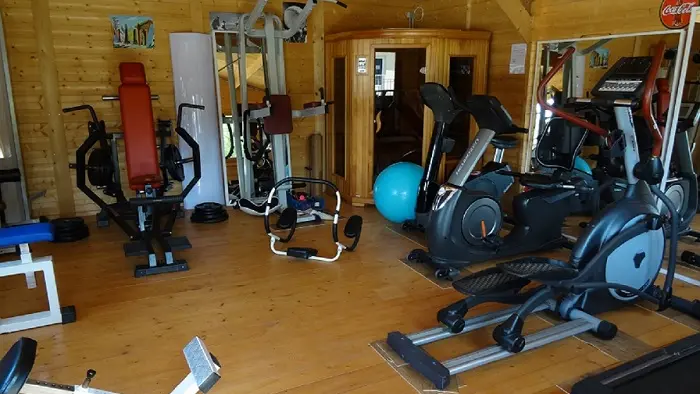 camping les peupliers_ pouldreuizc_pays bigouden_salle de sport