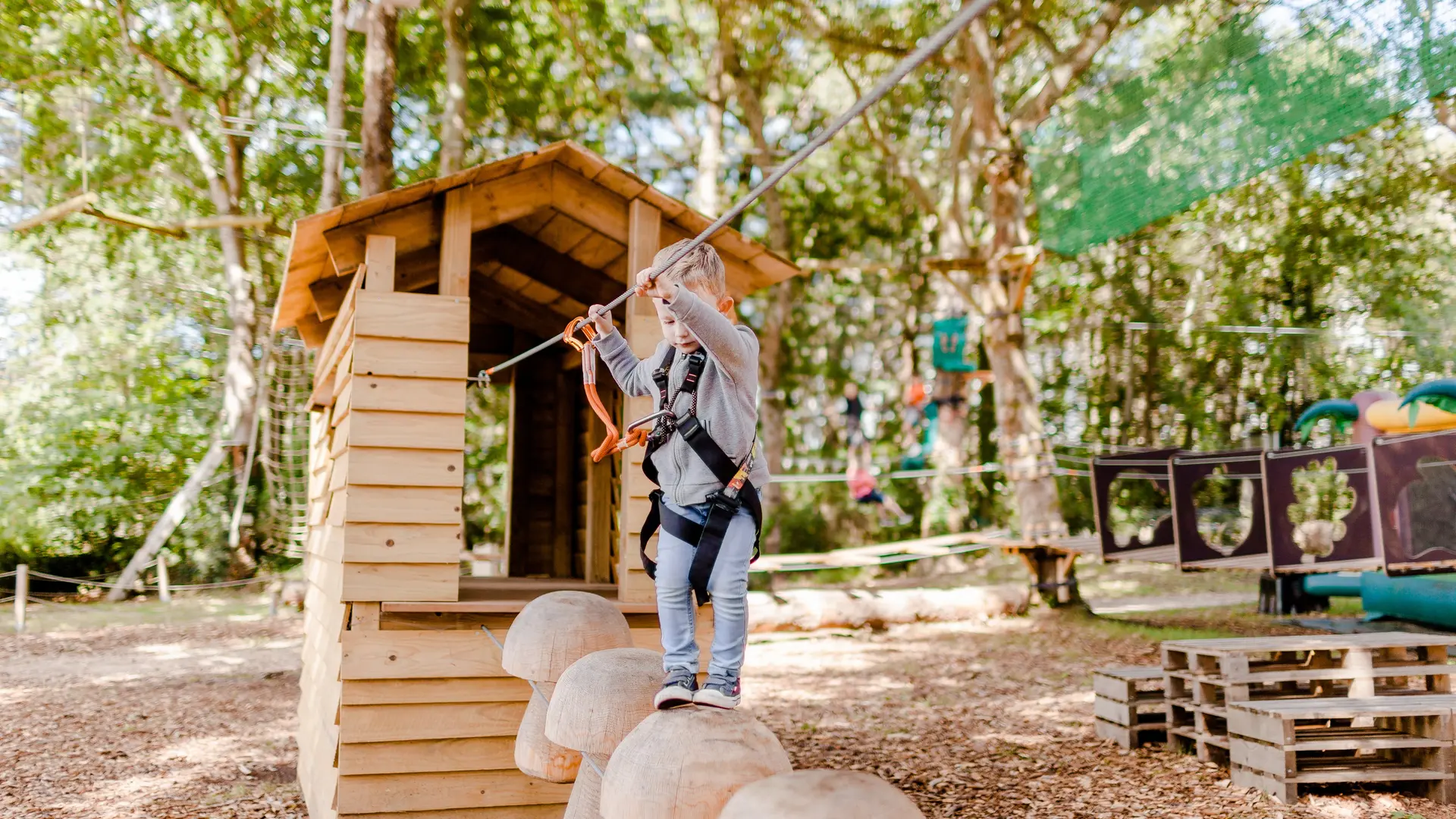 espace-pitchoun-parc-accrobranche-experia-park-benodet