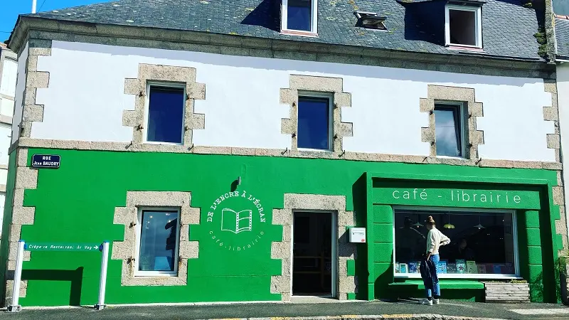 Café-Librairie - De l'encre à l'écran - Guilvinec - Pays Bigouden - Bigoudenjoy