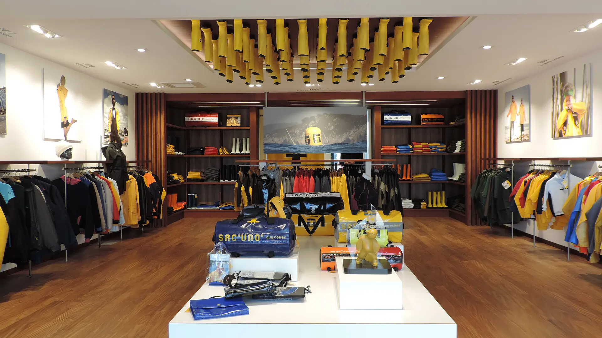 Guy Cotten Boutique - concarneau