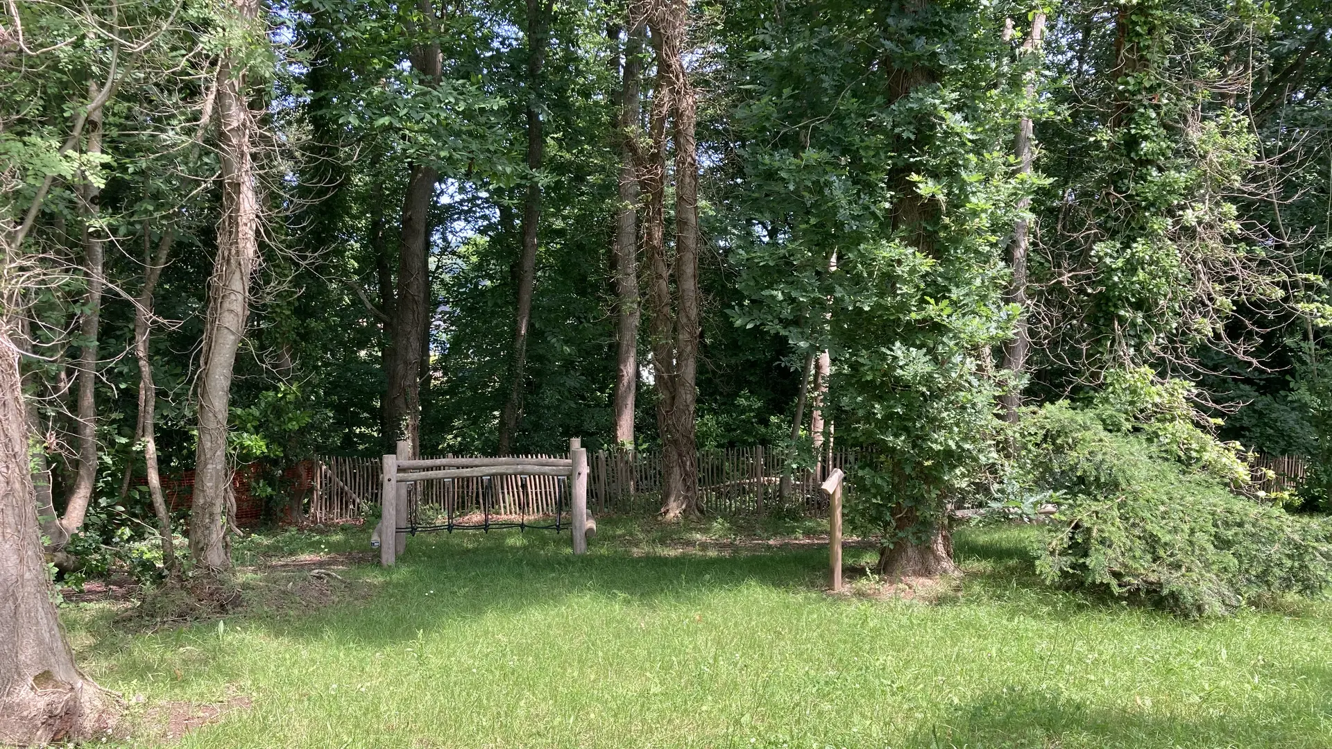 Aire de jeu Bois de Lan Goc Lézardrieux