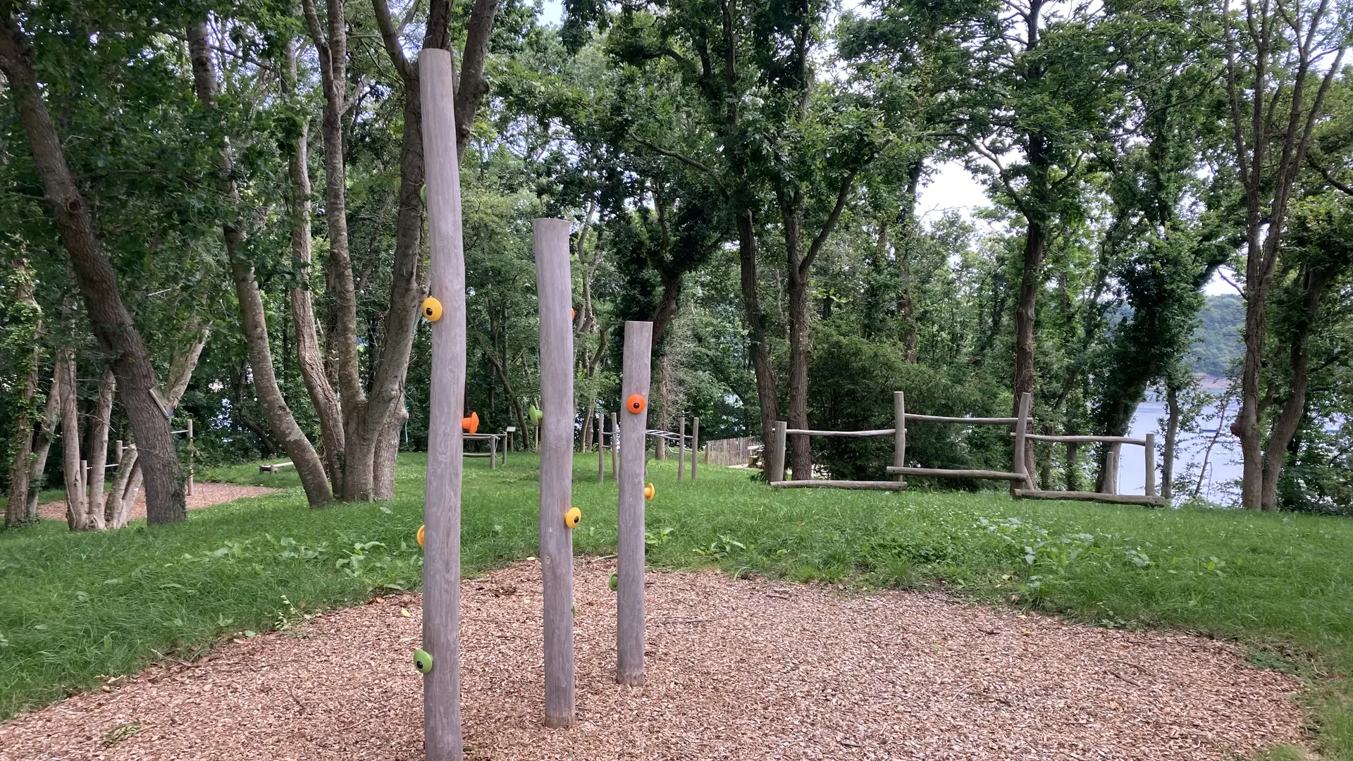 Aire de jeu Bois de Lan Goc Lézardrieux