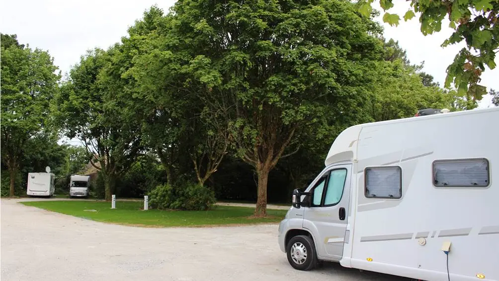 Aire-Camping-Car-Grand-Champ-Golfe-du-Morbihan-Bretagne sud