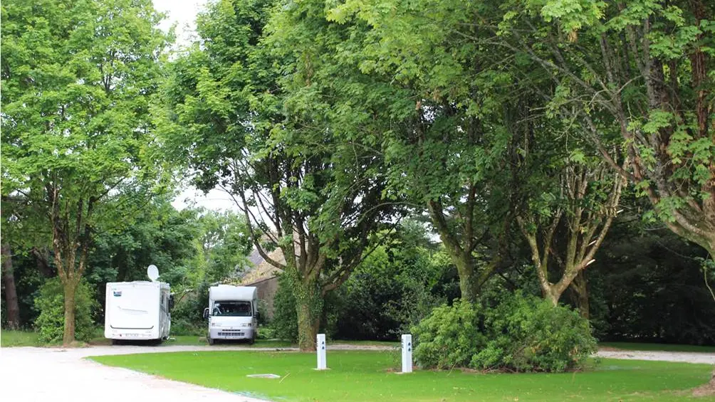Aire-Camping-Car-Grand-Champ-Golfe-du-Morbihan-Bretagne sud