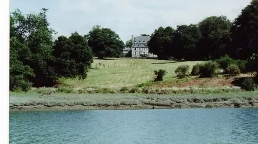 kerhir vu de rivière jpeg 512