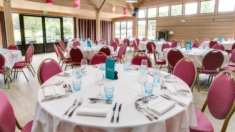 les_ormes_seminaires_salle_grand-cellier